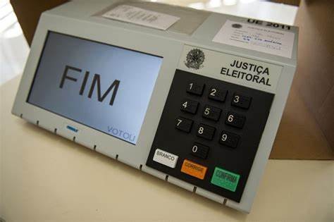 Saiba quais são as diferenças e os efeitos de votos brancos e nulos