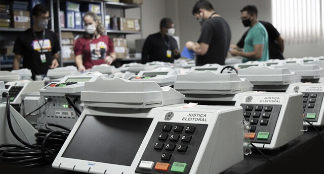TRE inicia geração de mídias, carga e lacração das urnas que serão utilizadas nas eleições
