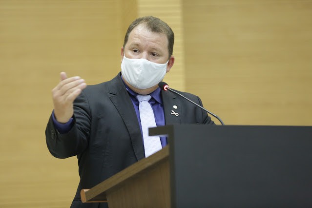 Dr. Neidson pede celeridade do Governo do Estado para apresentar novo Plano de Cargos e Carreiras aos servidores da Saúde