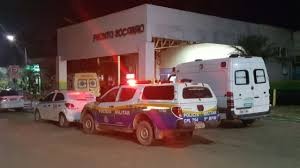 Para defender filho que fugia de bandidos, mãe leva balaço na testa e morre