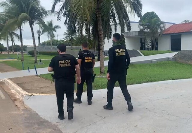 PF cumpre mandados de prisões e de buscas para desarticular quadrilha de tráfico internacional de drogas