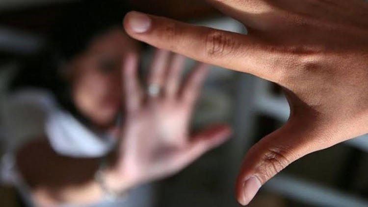 Criminoso invade hotel e estupra jovem que dormia dentro de quarto
