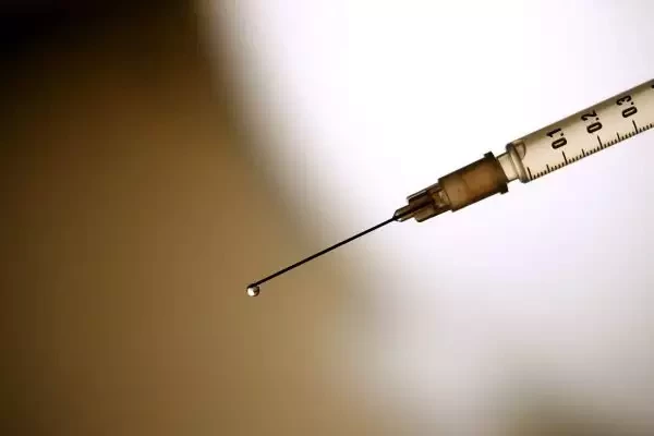 Fiocruz pretende vacinar 130 milhões de brasileiros contra Covid-19 em 2021