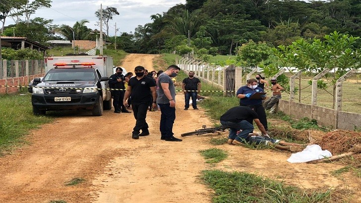 Homem morre ao fraturar pescoço durante queda de bicicleta
