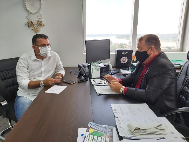 DR. NEIDSON GARANTE MAIS DE UM MILHÃO EM EMENDAS PARA ATENDER NOVA MAMORÉ ATRAVÉS DE PEDIDO FEITO PELO PREFEITO ELEITO MARCÉLIO BRASILEIRO