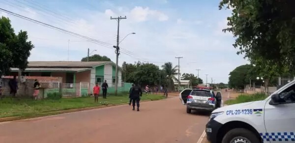 Homem é encontrado morto com 8 tiros em casa