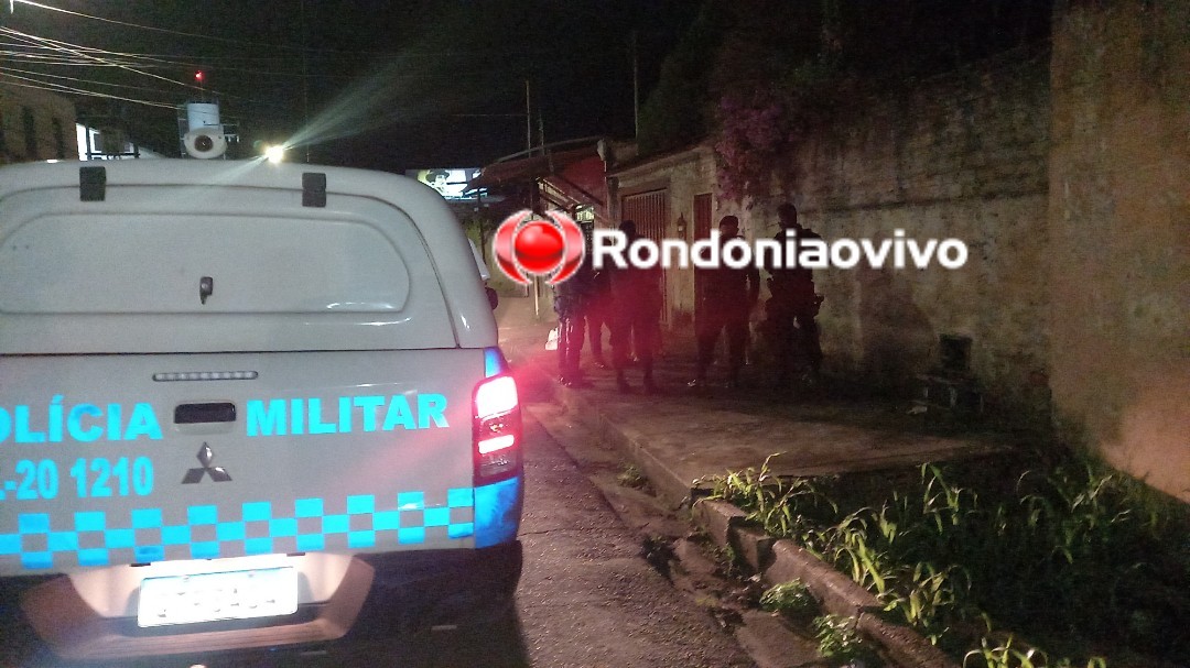 Homem jurado de morte é atacado a tiros na residência do primo