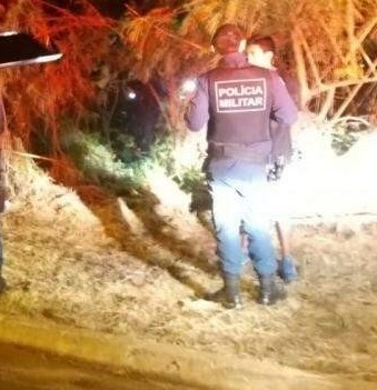Elemento abandona veículo durante abordagem policial e foge no bairro Triângulo