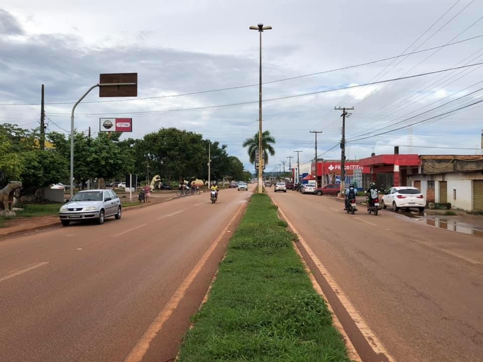 Bares só podem funcionar até 23h em Guajará-Mirim, RO, como forma de combate à Covid-19