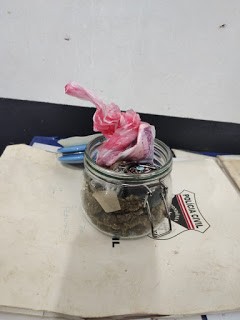 PM flagra dois consumindo maconha no Ginásio de Esporte