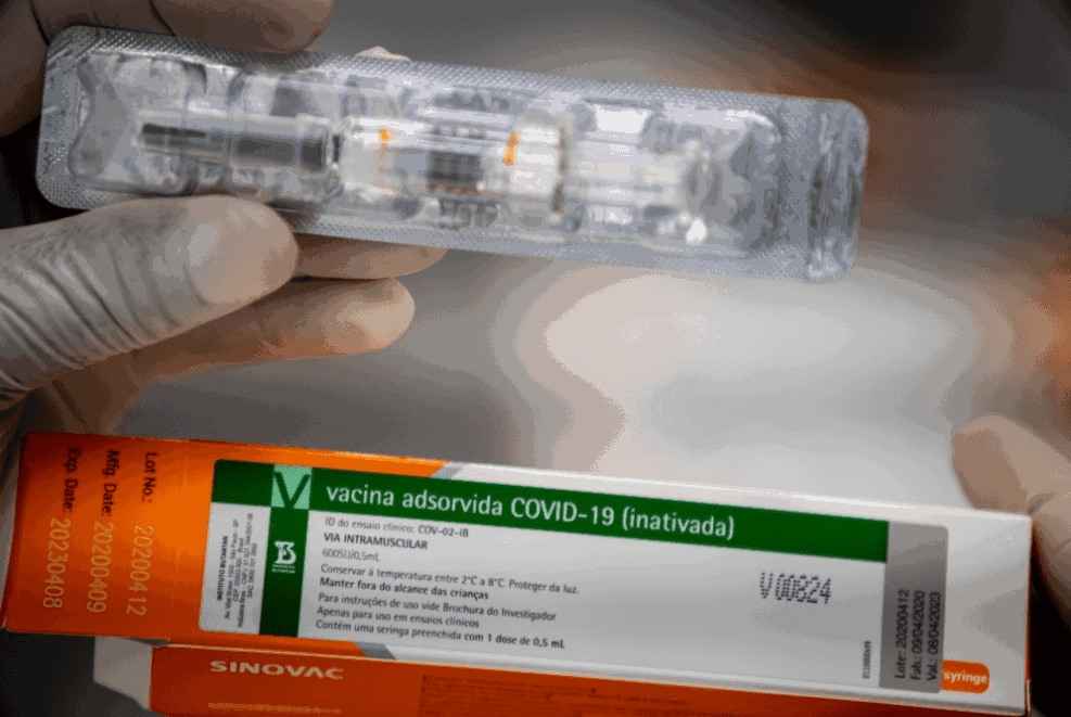 CORONAVÍRUS: Anvisa aprova o uso emergencial das vacinas CoronaVac e AstraZeneca no Brasil