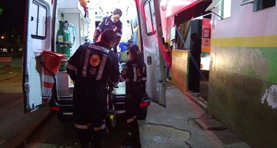 Após flagrar ex- mulher na cama com adolescente homem tenta matar ambos
