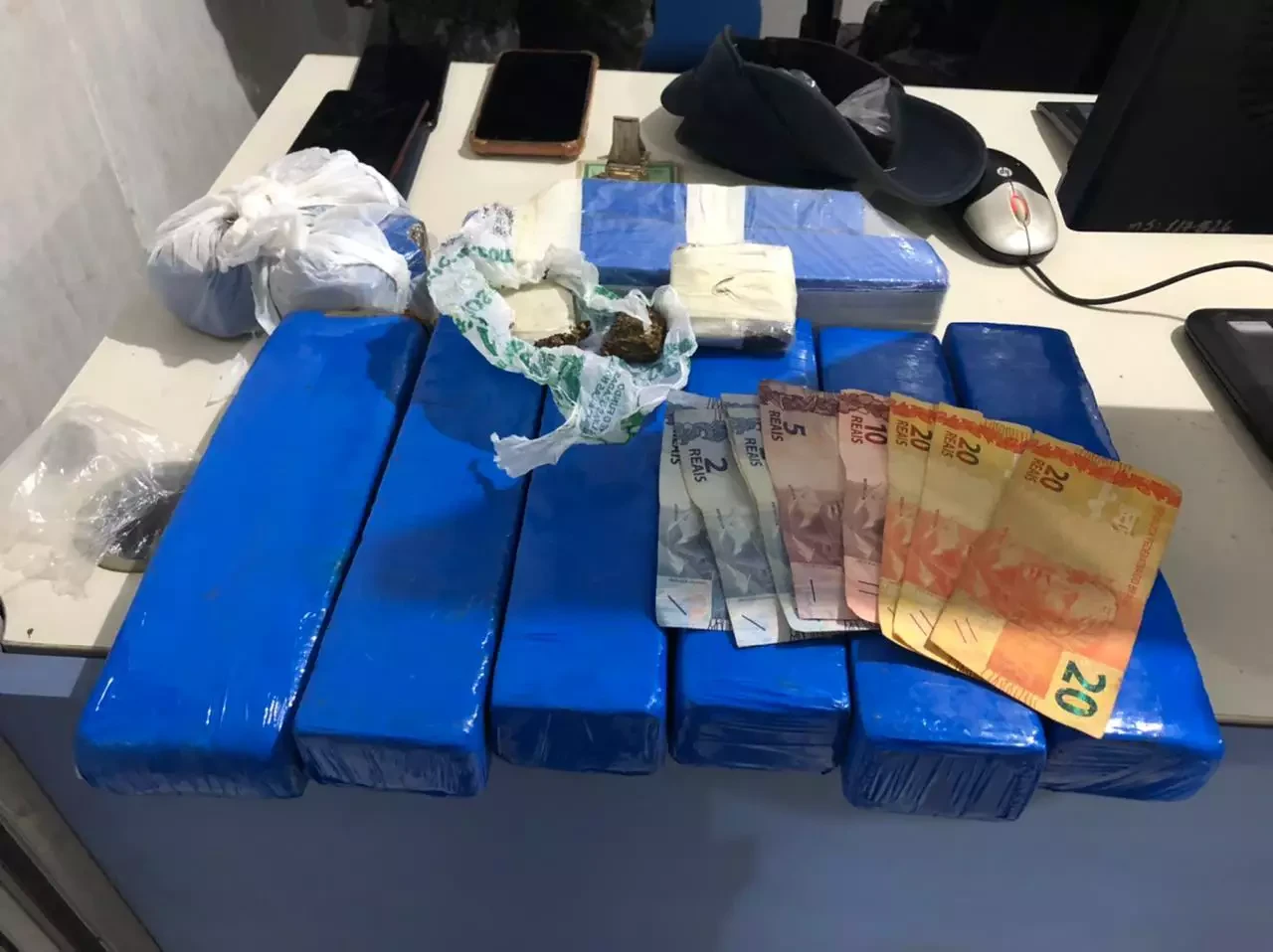 11 QUILOS - Batalhão de Choque prende trio na Zona Sul