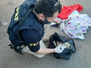 Dois homens são presos por tráfico de drogas pela Policia Rodoviária Federal na BR 425
