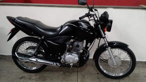 Moto é furtada da garagem de uma residência em Nova Mamoré