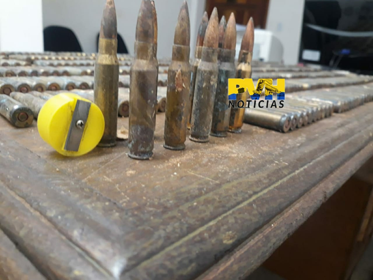 ARSENAL: Polícia prende dupla com quase 600 munições de fuzil em “boca de fumo” em Rondônia