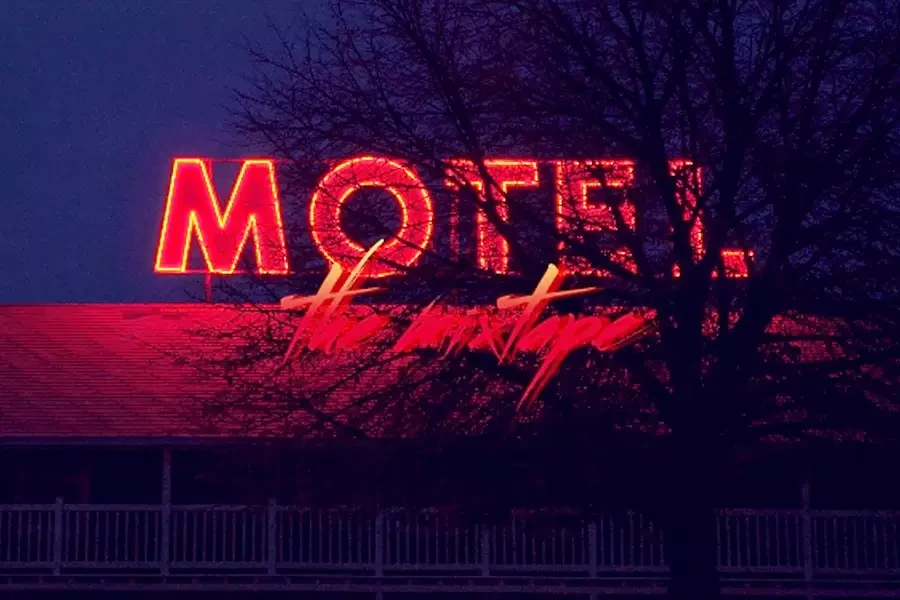 Pastor é flagrado saindo de motel com novinha da própria igreja