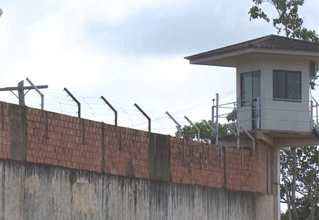 Policial penal é preso com celulares e carregadores em presídio