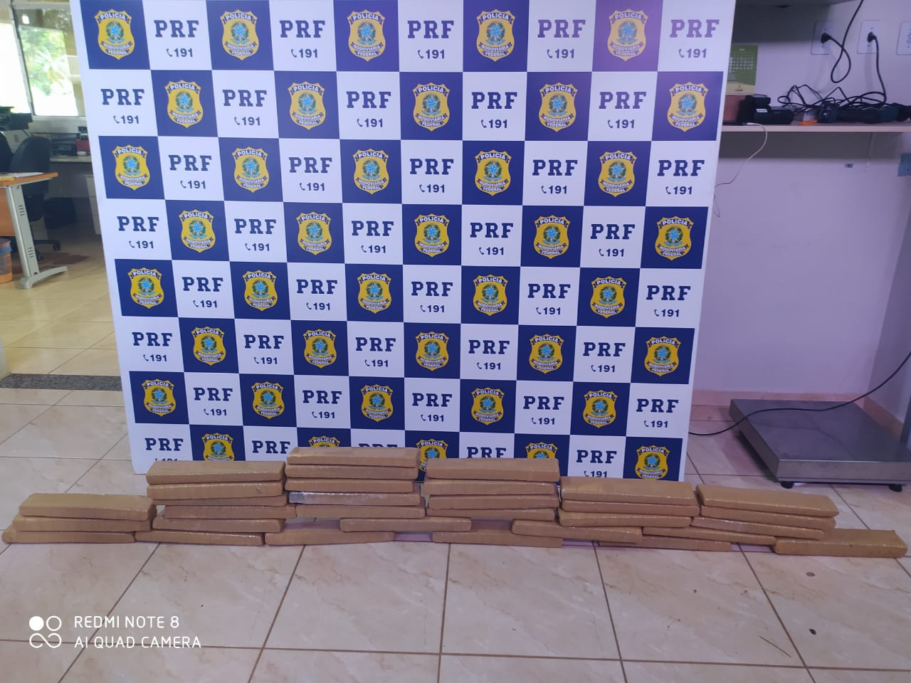 PRF apreende droga avaliada em mais de meio milhão de reais