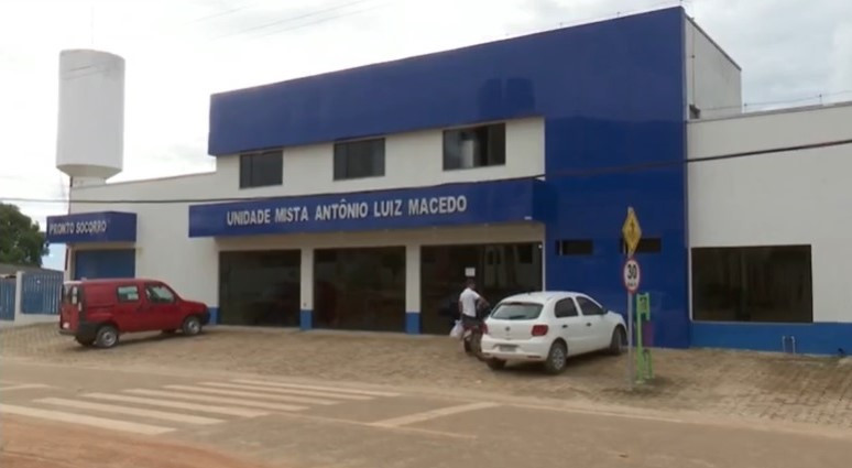 Homem é golpeado no pescoço