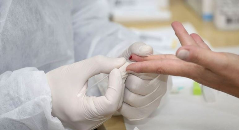 Teste detecta anticorpos contra o coronavírus invisíveis até hoje