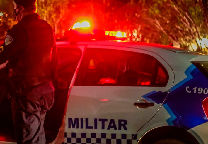 Mulher é acusada de matar o marido com facada em Candeias