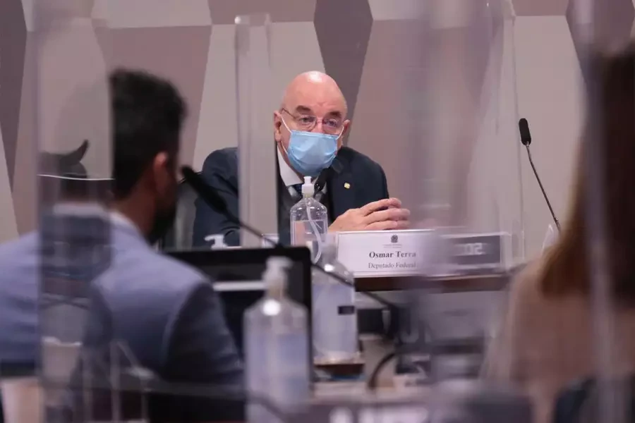 Na CPI, Marcos Rogério expõe hipocrisia da oposição nas projeções do início da pandemia