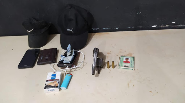 Durante revista de rotina em via púbica, policiais militares localizam revólver