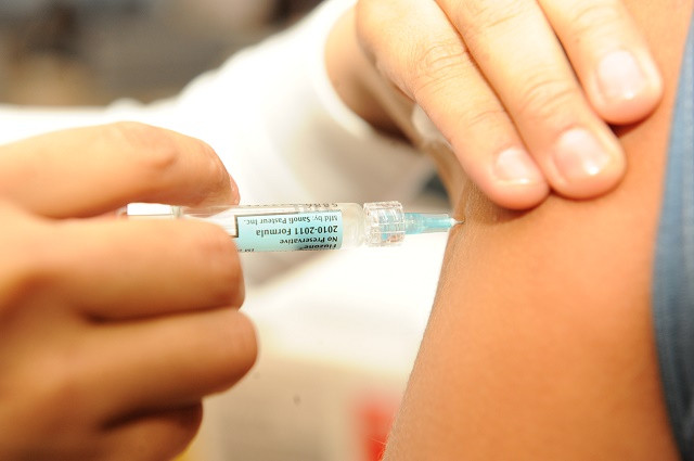 Rondônia autoriza redução de intervalo da 2ª dose da AstraZeneca para 45 dias e Pfizer em 60 dias