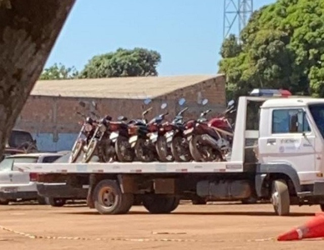 POPULAÇÃO DE GUAJARÁ-MIRIM GANHA DO GOVERNO, EM PLENA PANDEMIA, BLITZ REPRESSIVA