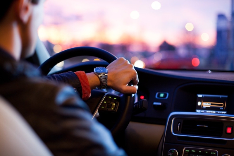 No futuro, lei poderá fazer com que o automóvel confirme se o motorista está sóbrio