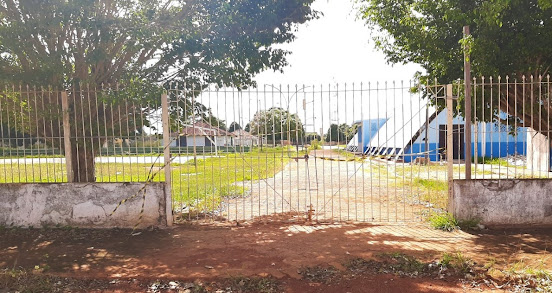 Vigilante persegue e prende elemento que destruiu salas para praticar furto no Ginásio Afonso Rodrigues em Guajará-Mirim