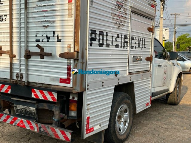 Idoso morre sentado em cadeira após ser esfaqueado no abdômen