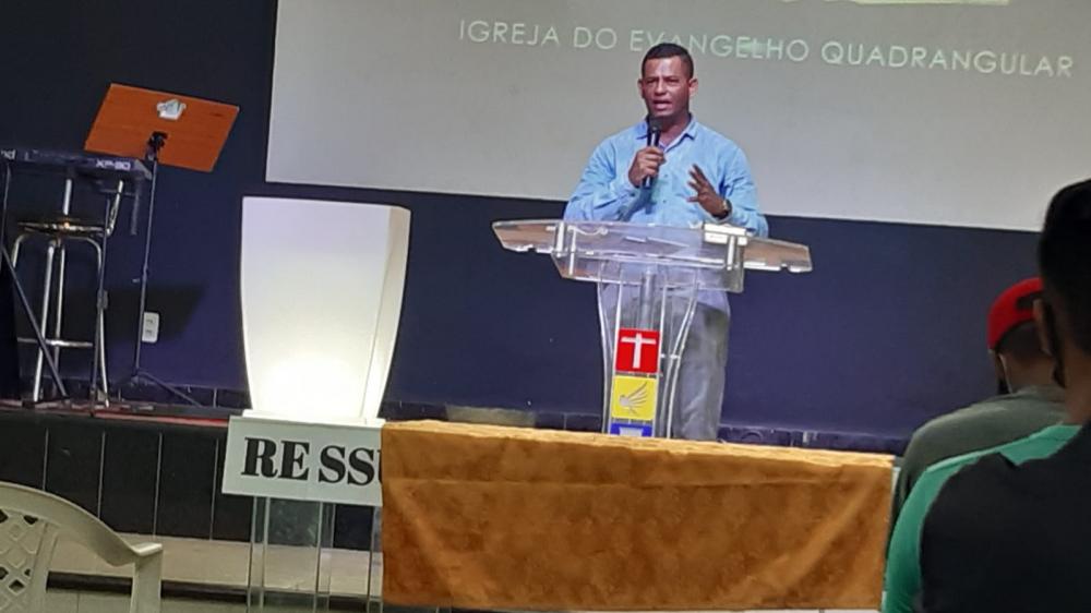 PASTOR CONFERENCISTA MINISTRA NA IGREJA DO EVANGELHO QUADRANGULAR POR TRÊS DIAS EM GUAJARÁ-MIRIM