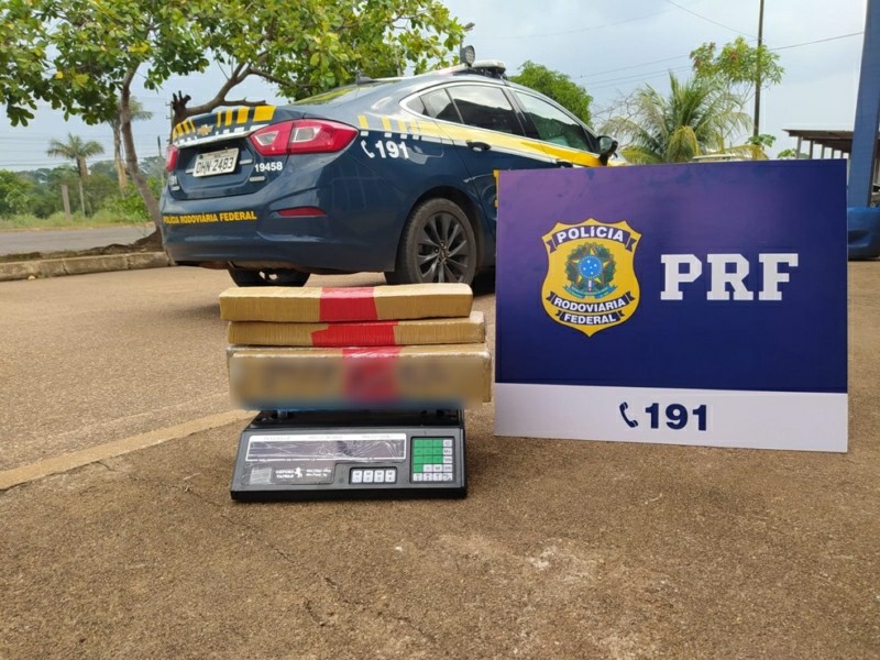 PRF prende traficante de drogas após perseguição em condomínio em RO