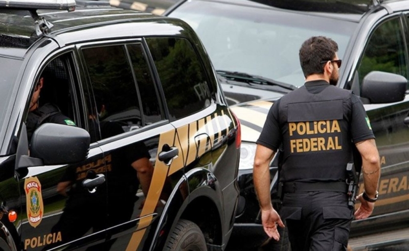 PF faz buscas em casa de supeito de divulgar pornografia infantil