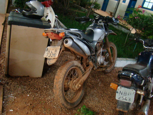 Polícia recupera motocicleta Bros que já ia ser levada pra Bolívia.