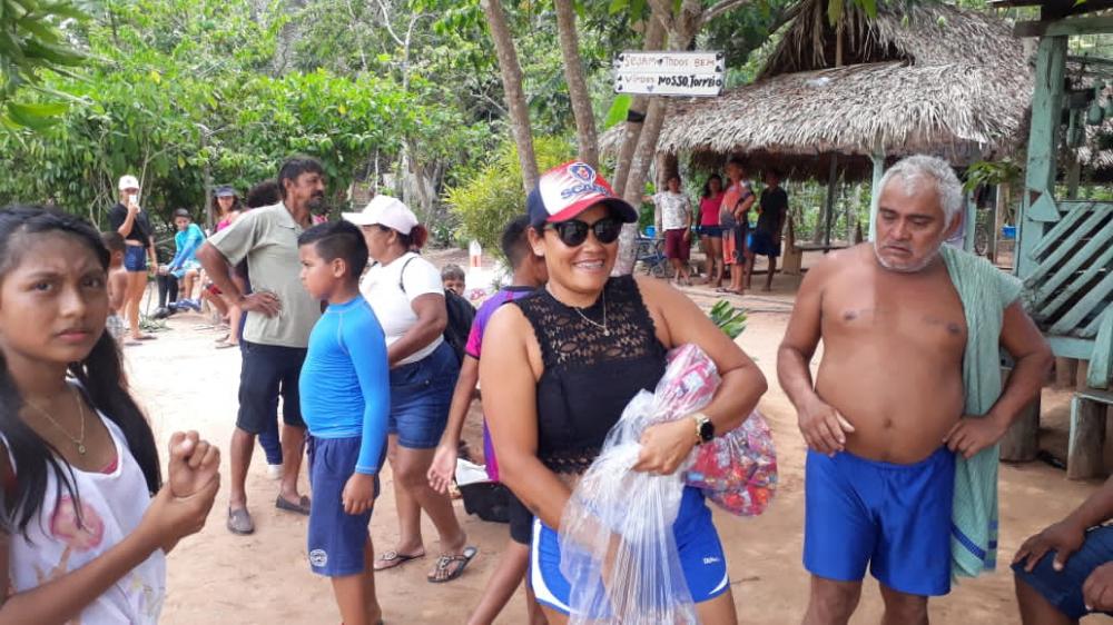 MULHERES EXTRATIVISTAS REALIZAM FESTA DAS CRIANÇAS NA RESEX DO RIO OURO PRETO