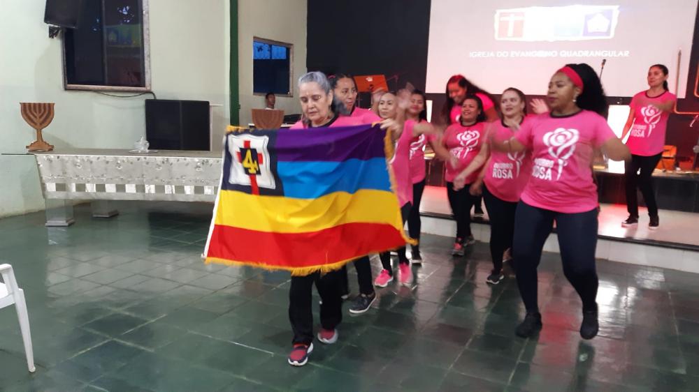 IGREJA DO EVANGELHO QUADRANGULAR REALIZA PROGRAMAÇÃO VOLTADA PARA AS MULHERES NO OUTUBRO ROSA