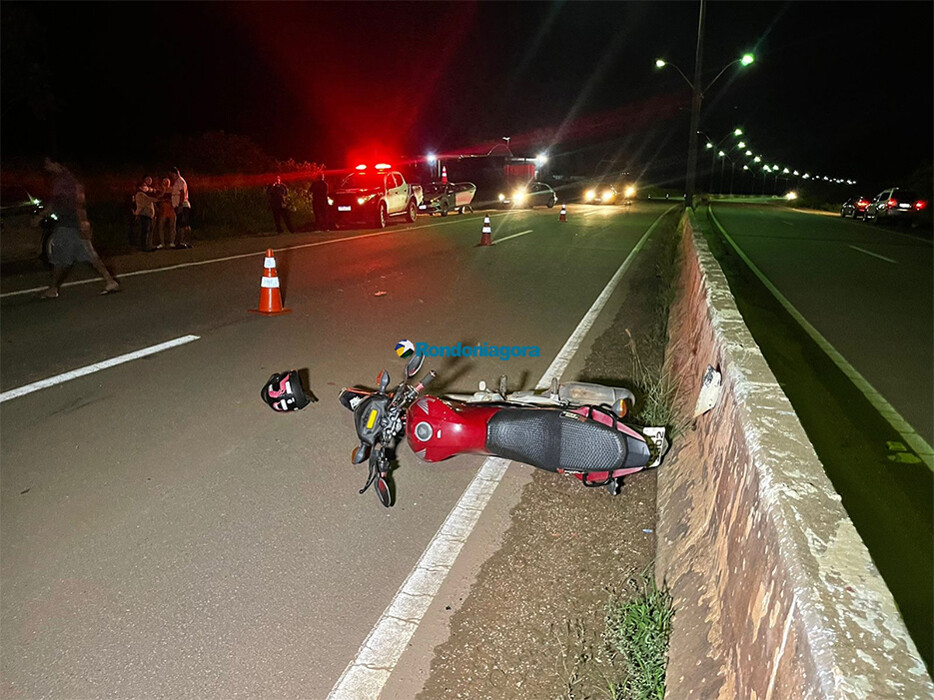 Identificada mulher que morreu atropelada após cair de moto na capital