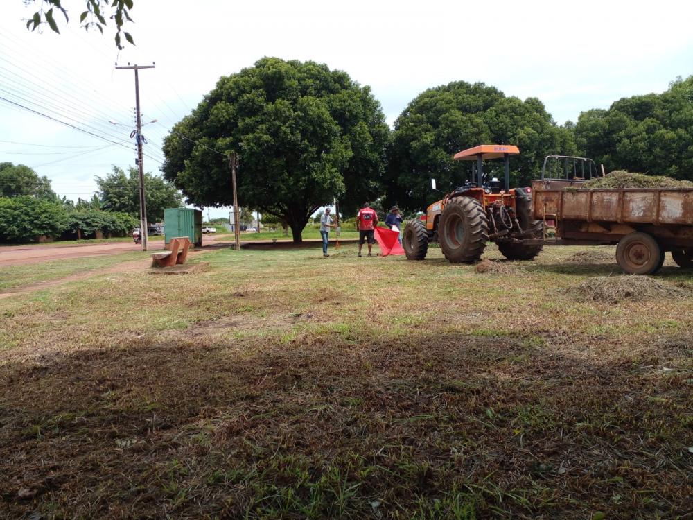 PREFEITURA EM AÇÃO: SEMOSP LIMPA PRAÇA DO SANTA LUZIA