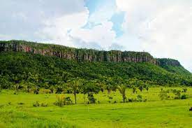 PROJETO APROVEITAMENTO TURÍSTICO DE ATRATIVOS DO MUNICÍPIO, ATRAVÉS DA CIDADE SEDE DE GUAJARÁ-MIRIM, RO A SERRA DOS PARECIS
