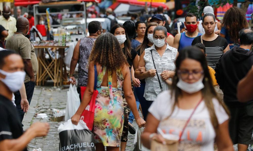 UFRJ: velocidade de transmissão da covid é crítica e tende a acelerar