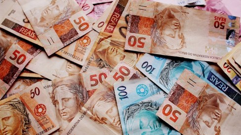 Consulta de dinheiro 'esquecido' em bancos deve ser liberada nesta segunda; veja como fazer