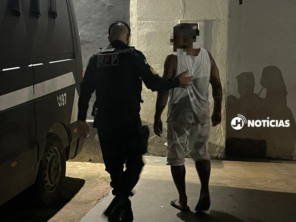 Militar aposentado domina e prende homem que tentou lhe matar