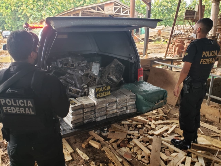 Polícia Federal incinera mais de uma tonelada de cocaína em Ji-Paraná