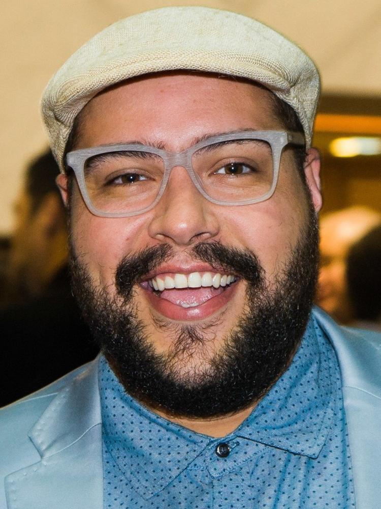 URGENTE – Tiago Abravanel aperta o botão e desiste do BBB22