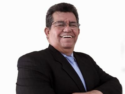Radialista Fábio Camilo passa por cirurgia de emergência