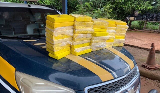 PRF apreende mais de 50 kg de cocaína, uma das apreensões ocorreu na zona rural de Guajará-Mirim
