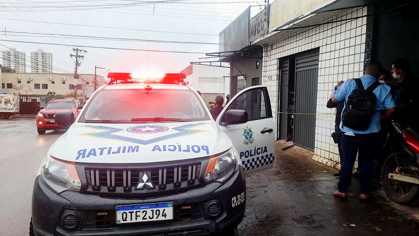 Cadáver é encontrado em oficina próximo à rodoviária